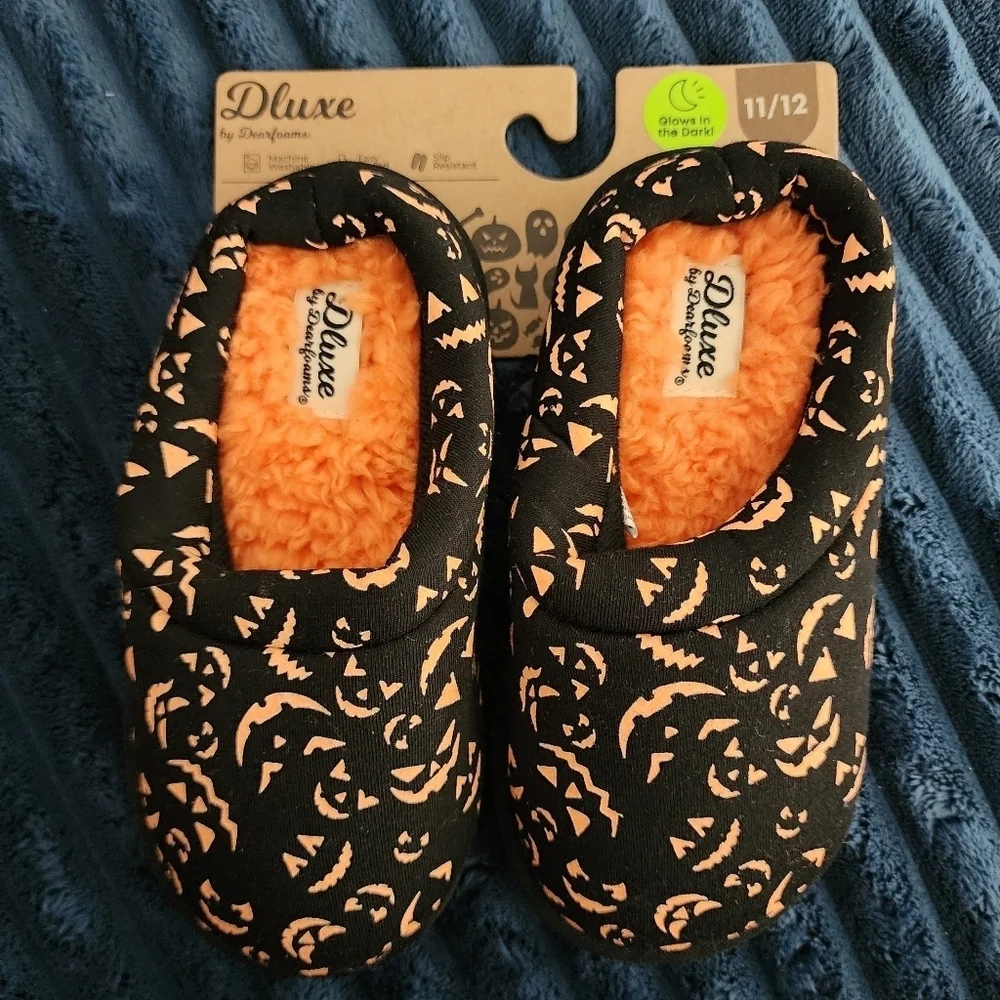 NWT Dluxe by Dearfoams Kids Halloween Slippers Black Orange Jack-o-lantern 11/12